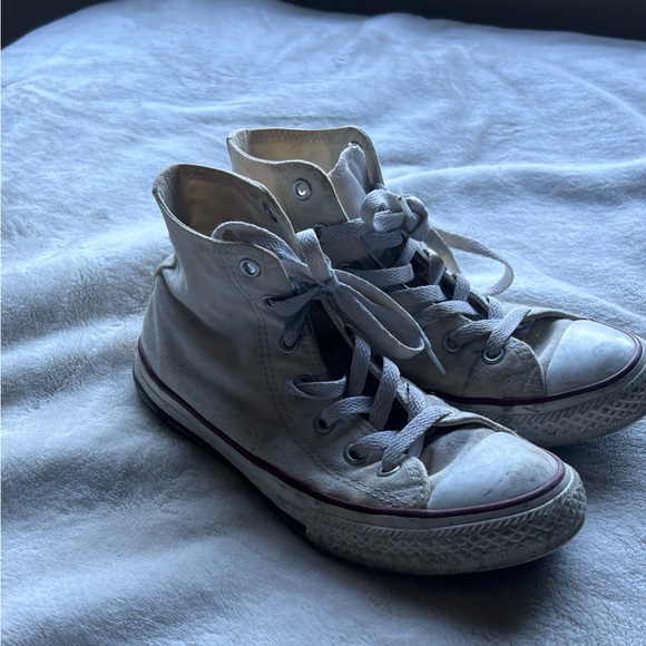 White high top converse - Picture 2 of 4